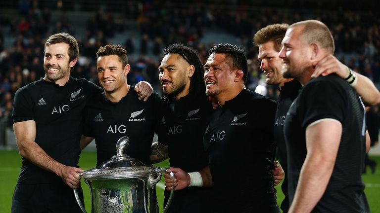 Keven Mealamu (third from right) celebrates with his New Zealand team-mates