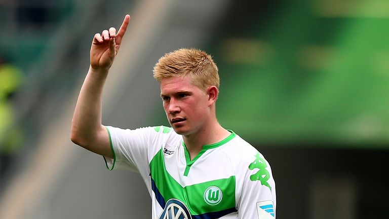 Kevin De Bruyne of VfL Wolfsburg gestures