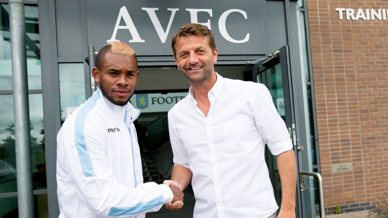 Leandro Bacuna with manager Tim Sherwood 