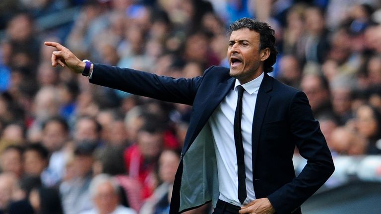 Head coach Luis Enrique of FC Barcelona directs his players during the La Liga match between RCD Espanyol and FC Barcelona at