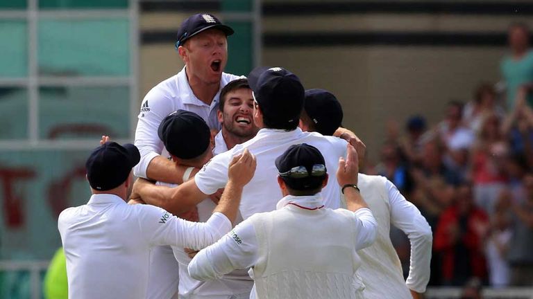 Mark Wood and England celebrate their Ashes success