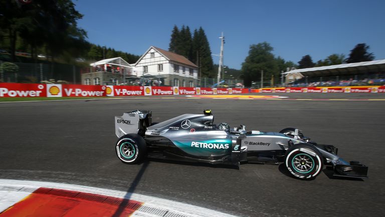 Nico Rosberg rounds La Source at Spa