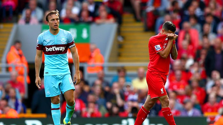Philippe Coutinho (R) and Mark Noble were both sent off