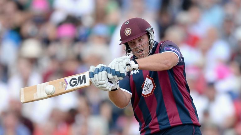 BIRMINGHAM, ENGLAND - AUGUST 29:  Richard Levi of Northamptonshire bats during the NatWest T20 Blast Semi Final between Birmingham Bears and Northamptonshi