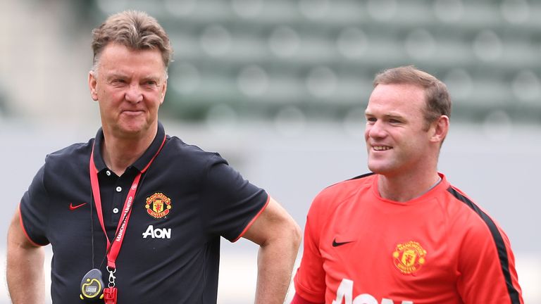 Louis van Gaal has put his faith in Manchester United captain Wayne Rooney.