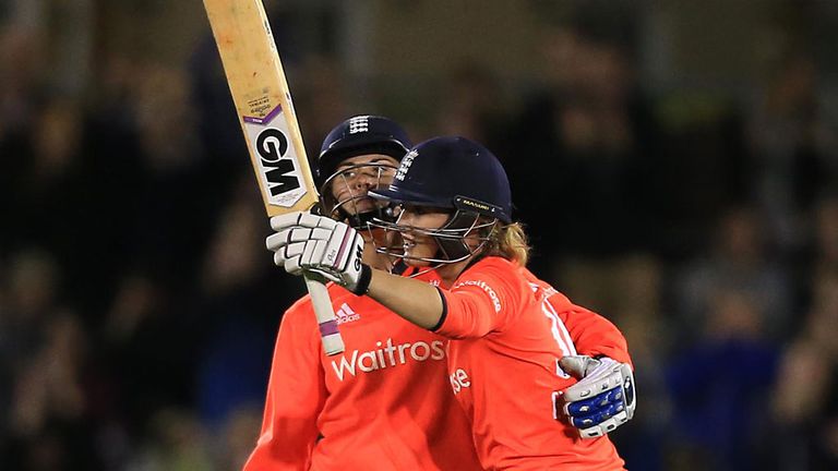 England will be hoping for another big performance from Sarah Taylor tonight