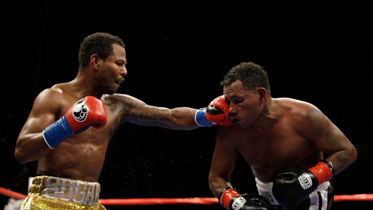 Shane Mosley lands a left hand to the head of Ricardo Mayorga of Nicaragua at The Forum