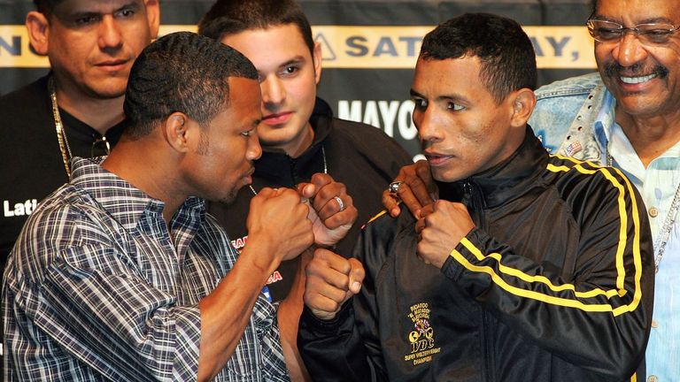 LAS VEGAS - MAY 05:  WBC super welterweight champion Ricardo Mayorga (R) of Nicaragua and Shane Mosley