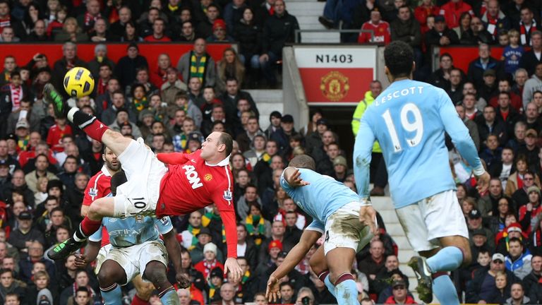 Wayne Rooney scores a sensational overhead kick against Manchester City