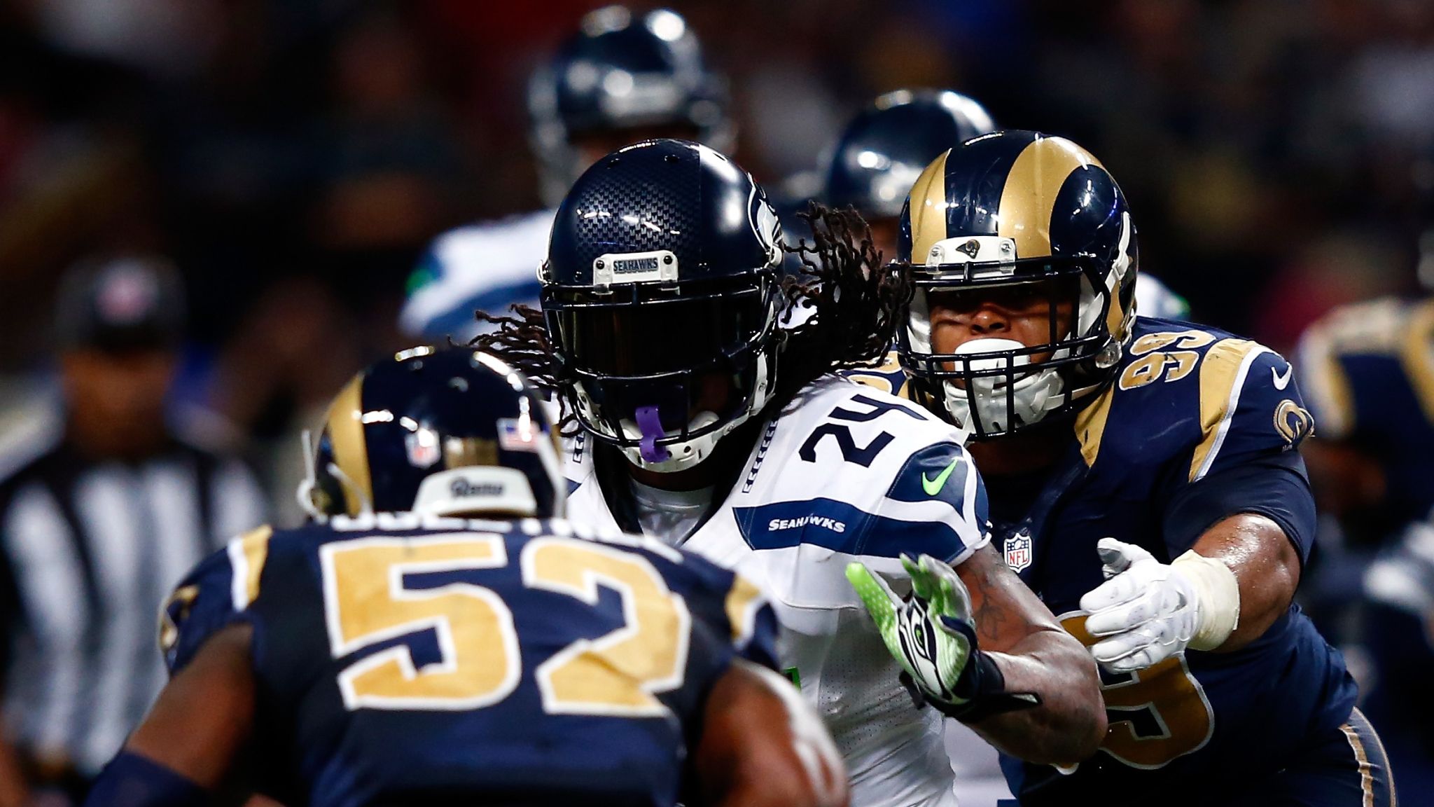 Marshawn Lynch's mom wants Seahawks' offensive coordinator