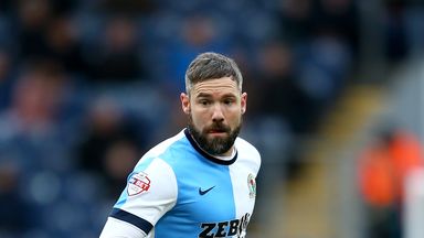 Image of Former Blackburn midfielder David Dunn has become Oldham Athletic's interim manager