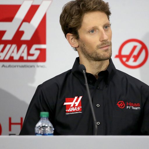 Grosjean signs for Haas