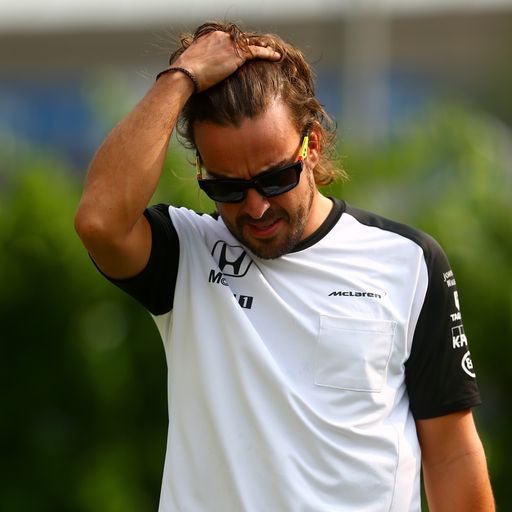 Alonso: McLaren 'embarrassing'