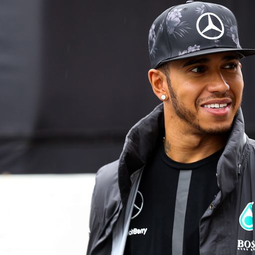 Lewis retains full Merc confidence