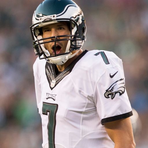 Bradford staying in Philly