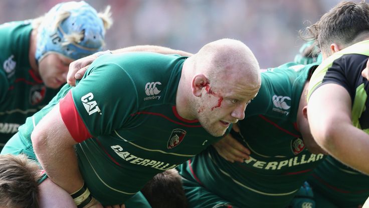 Dan Cole of Leicester scrummages during the Aviva Premiership match between Leicester Tigers and Northampton Saints 