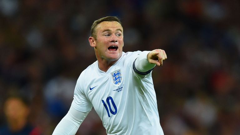Wayne Rooney gives instructions during Englands Euro 2016 qualifier against Switzerland at Wembley on September 8, 2015. Photo: Shaun Botterill/Getty Images
