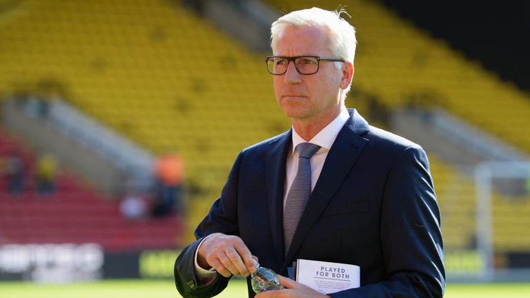 Alan Pardew manager of Crystal Palace looks on prior to the Barclays Premier League match against Watford at Vicarage Road