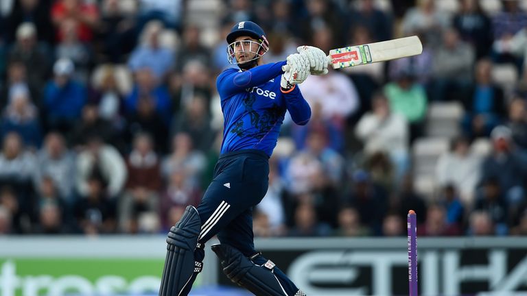 Alex Hales of England hooks a ball from Mitchell Starc for 6 
