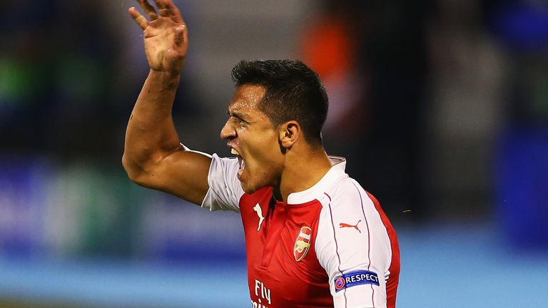 Arsenal's Alexis Sanchez cuts a frustrated figure