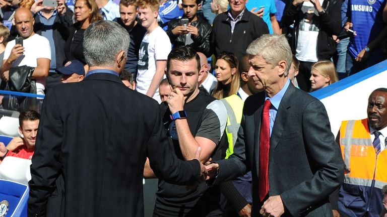 Arsene Wenger and Jose Mourinho shake hands