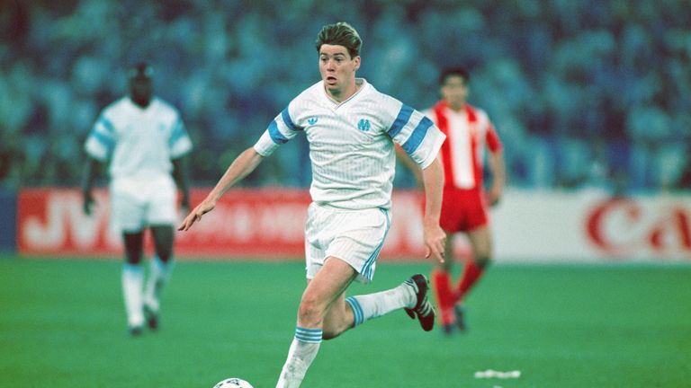 Marseille forward Chris Waddle in action during the European Cup final between Red Star Belgrade and Marseille on May 29, 1991 in Bari, Italy.