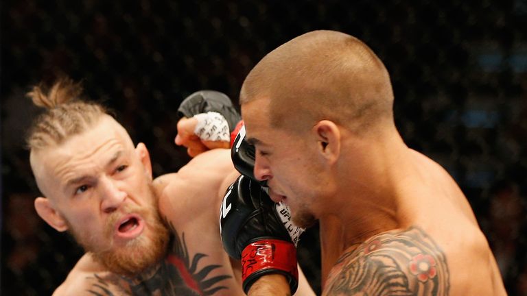 Conor McGregor is one of the best UFC fighters at 'getting under your  skin,' says rival Dustin Poirier