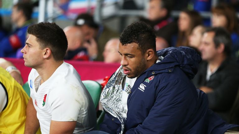  Courtney Lawes (R) and Ben Youngs of England