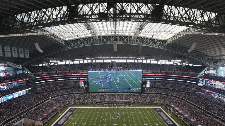 A general view of play between the New York Giants and the Dallas Cowboys at AT&T Stadium