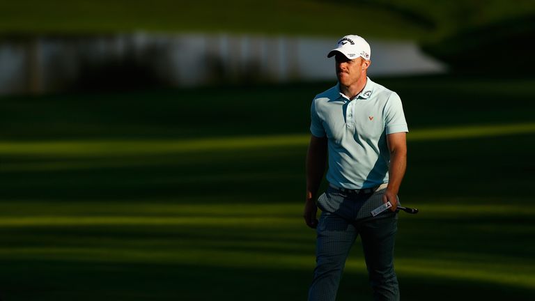 Horsey is five off the pace as he looks to defend his title