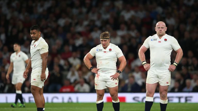 (L-R) Billy Vunipola, Tom Youngs and Dan Cole of England look dejected