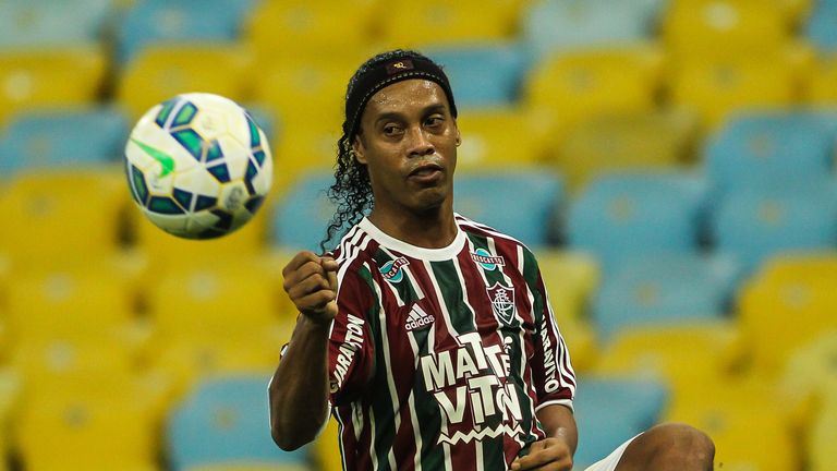 Ronaldinho of Fluminense during the Brasileirao Series A 2015 match between Fluminense and Gremio at Maracana Stadium 