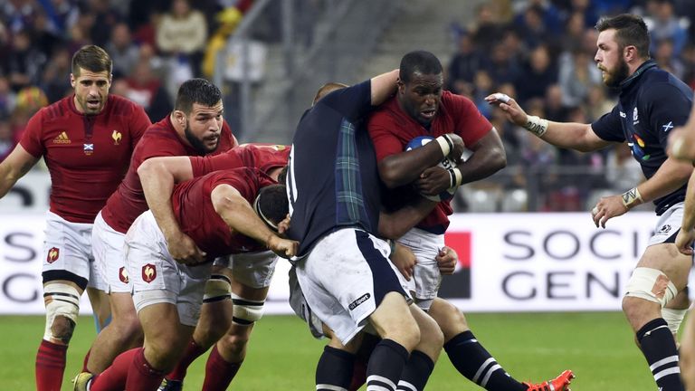 France's prop Eddy Ben Arous (2nd R)