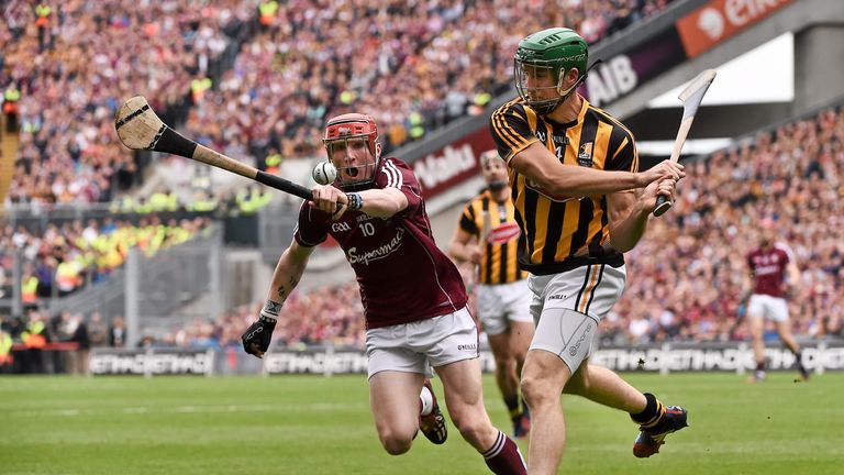 6 September 2015; Shane Prendergast, Kilkenny, in action against Conor Whelan, Galway
