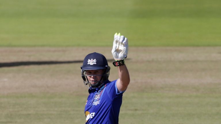 LONDON, ENGLAND - SEPTEMBER 19:  Geraint Jones of Gloustershire acknowledges his 50 during the Royal London One-Day Cup Final between Surrey and Gloustersh