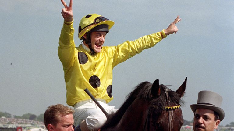 Sheikh Mohammed Obaid al Maktoum leads in High-Rise and Olivier Peslier after the victory in the 1998 Epsom Derby.