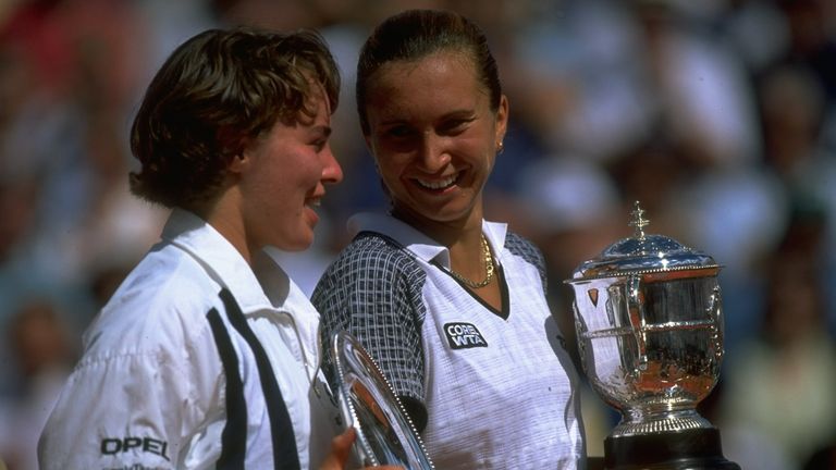 Martina Hingis (L) lost out to Iva Majoli in the French Open final
