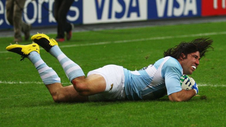 Ignacio Corleto slides over to score the opening try of 2007 World Cup