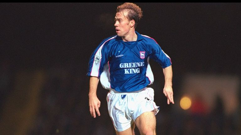 2 Dec 2000:  Jamie Clapham of Ipswich Town in action during the FA Carling Premiership match against Derby County played at Portman Road