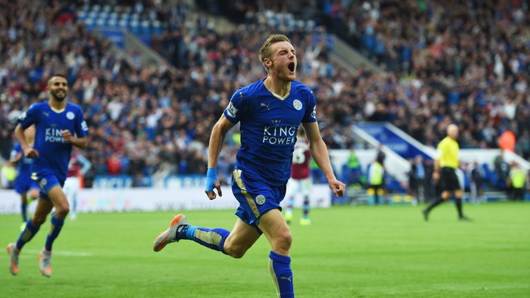Jamie Vardy of Leicester City celebrates as he scores their second and equalising goal against Aston Villa