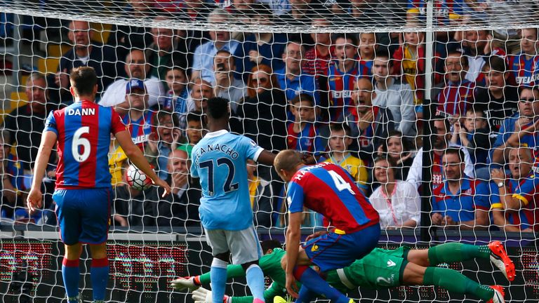 LONDON, ENGLAND - SEPTEMBER 12: Kelechi Iheanacho of Manchester City scores his team's opening goal during the Premier League match against Crystal Palace.