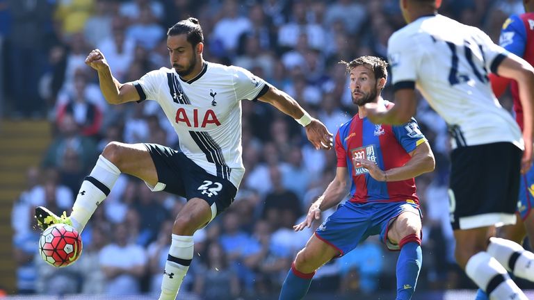 Nacer Chadli controls the ball