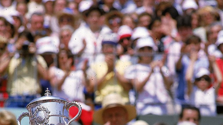 Martina Navratilova came back to win the French Open in 1984 after suffering a shock 4th round defeat in 1983