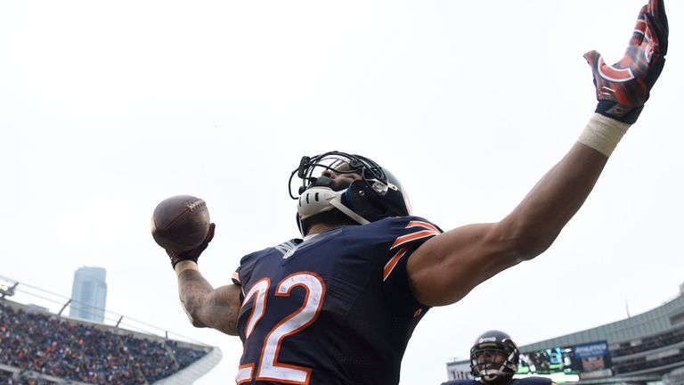 CHICAGO, IL - DECEMBER 21: Matt Forte #22 of the Chicago Bears celebrates his touchdown aagainst he Detroit Lions during the second quarter on December 21,