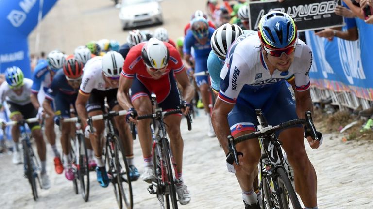 Peter Sagan attacks in the 2015 UCI Road World Championships men's road race