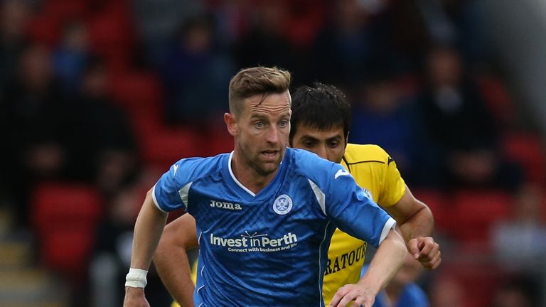 Steven MacLean of St Johnstone controls the ball during the Uefa Europa League 2015/16