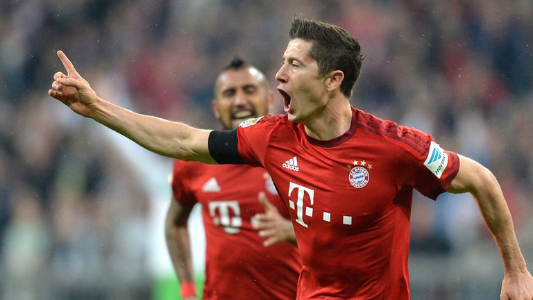 Bayern Munich's Polish striker Robert Lewandowski celebrates after the third goal