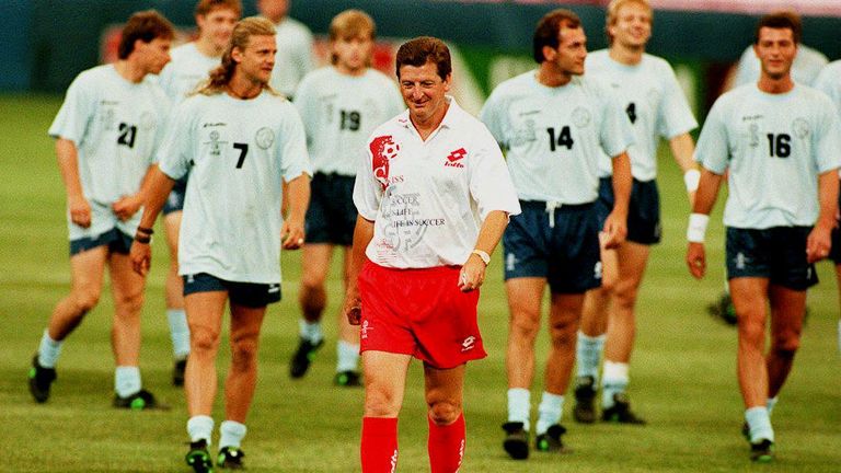 Switzerland  coach Roy Hodgson (C)