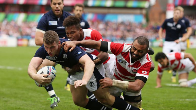 Mark Bennett scores Scotland's fourth try