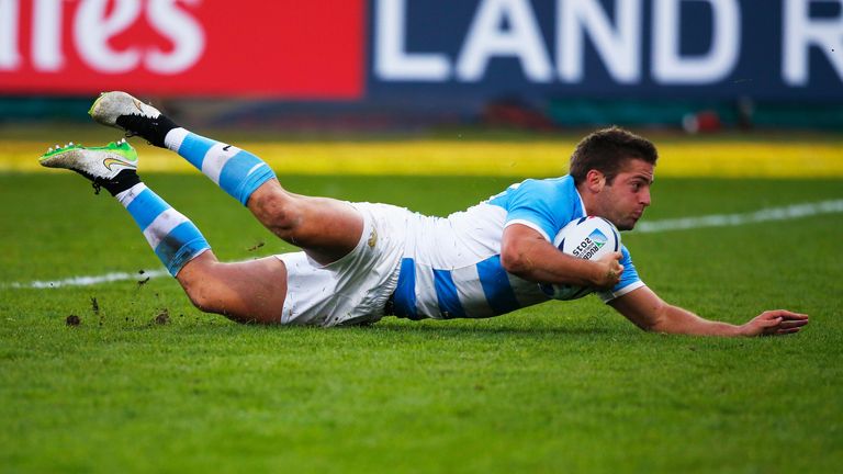 GLOUCESTER, ENGLAND - SEPTEMBER 25: Santiago Cordero of Argentina scores his teams fourth try during the 2015 Rugby World Cup Pool C match between Argentin